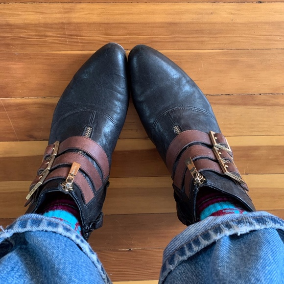 Elizabeth and James booties 3 buckle black 9 - Picture 2 of 4